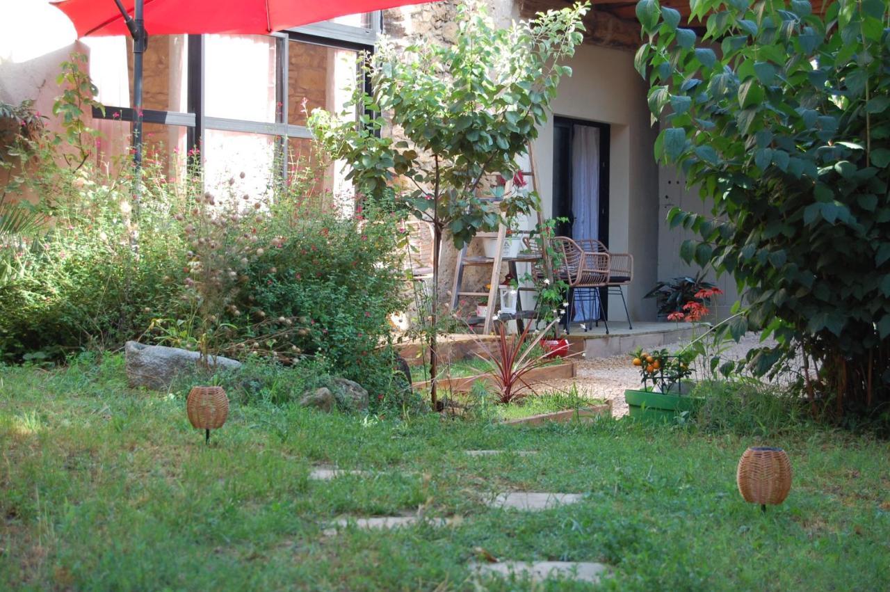 La Bucolique, Chambres Et Jardin D'Hotes Sabran ภายนอก รูปภาพ