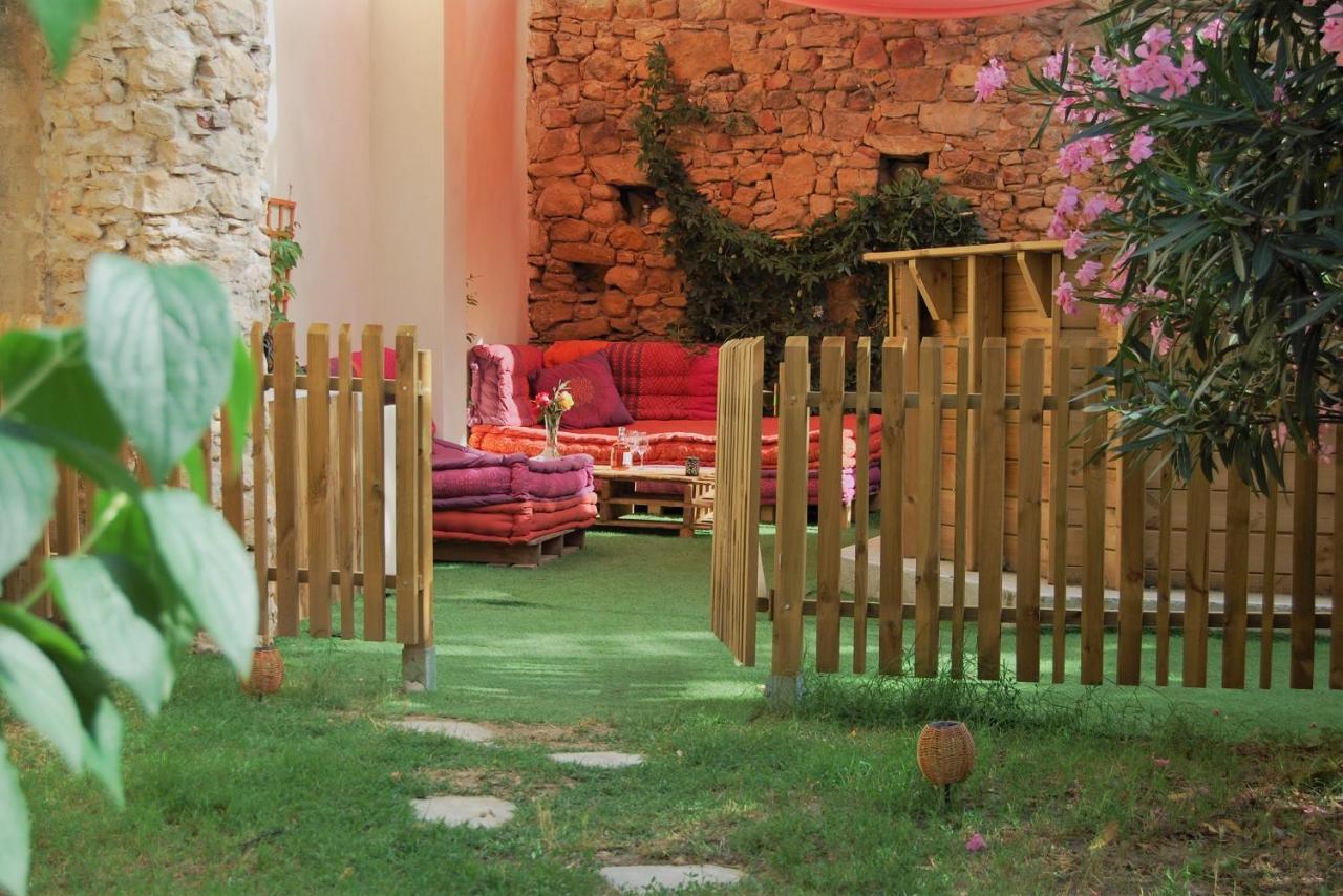 La Bucolique, Chambres Et Jardin D'Hotes Sabran ภายนอก รูปภาพ