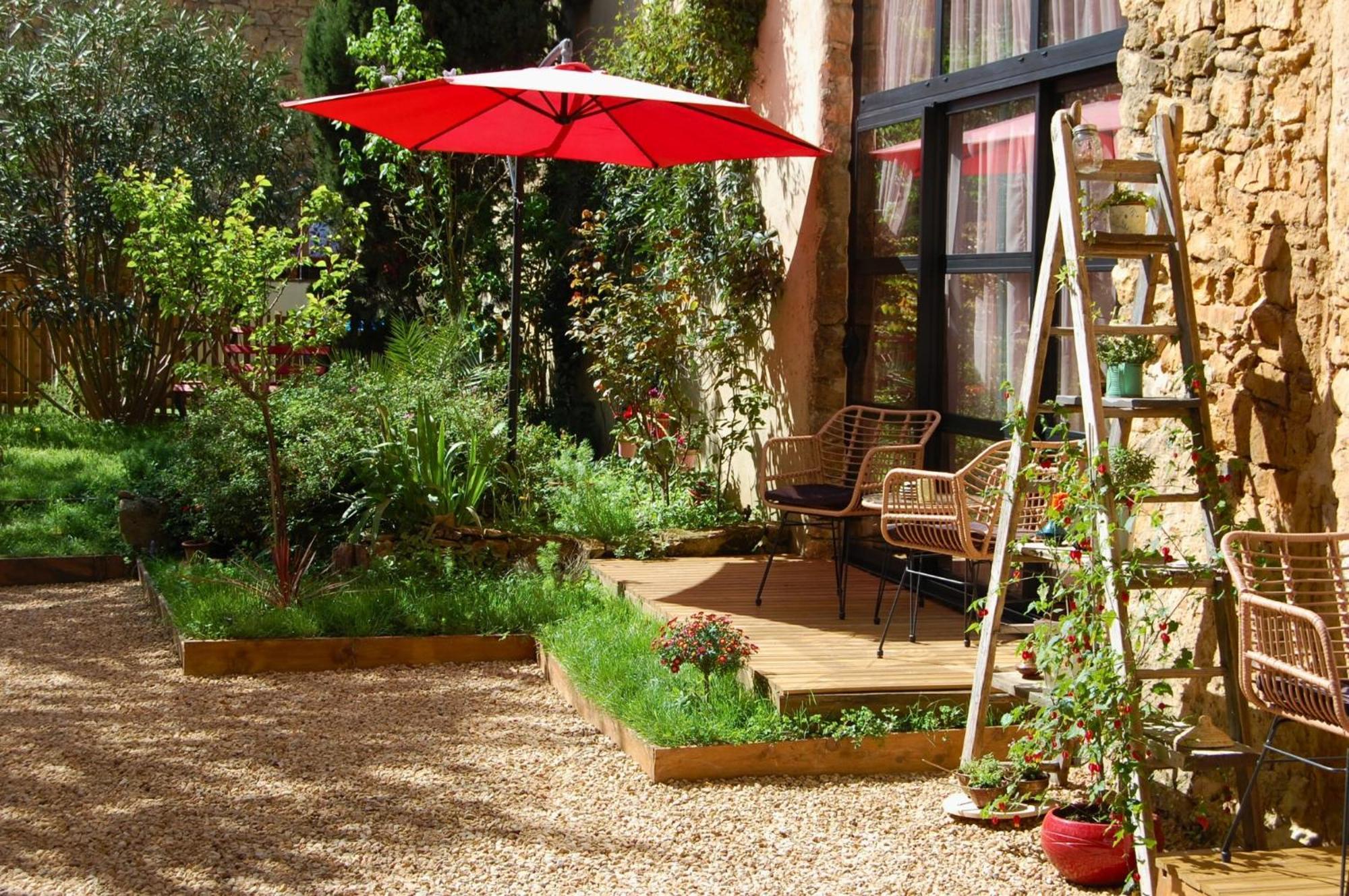 La Bucolique, Chambres Et Jardin D'Hotes Sabran ภายนอก รูปภาพ