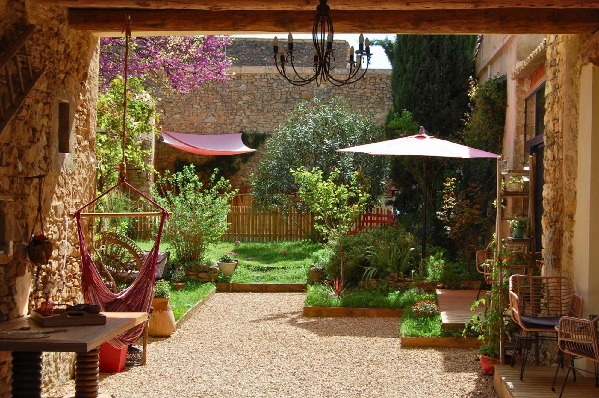 La Bucolique, Chambres Et Jardin D'Hotes Sabran ภายนอก รูปภาพ